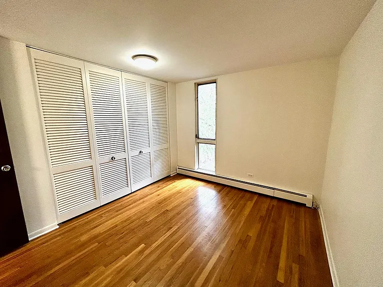 5435 N Artesian Ave #3E — Photo 8