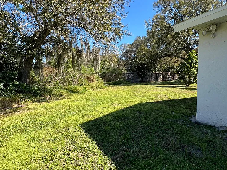 6553 Hidden Beach Cir — Photo 30