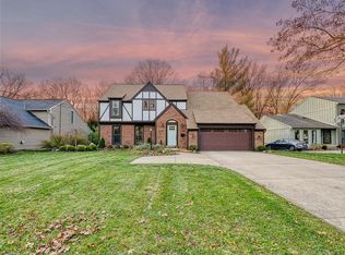 29451 Wolf Rd, Bay Village, OH 44140