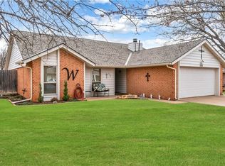 206 Sycamore Ave, Elk City, OK 73644