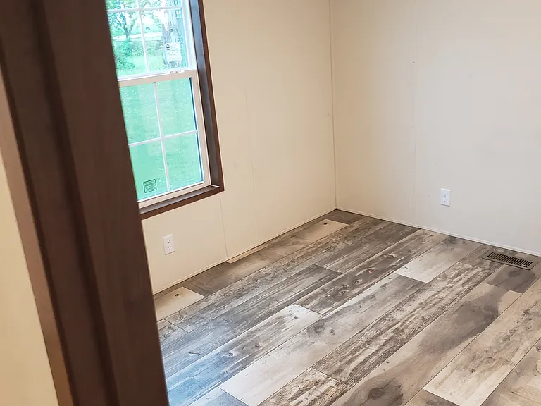 1513 County Road 2300 N #18 — Photo 10