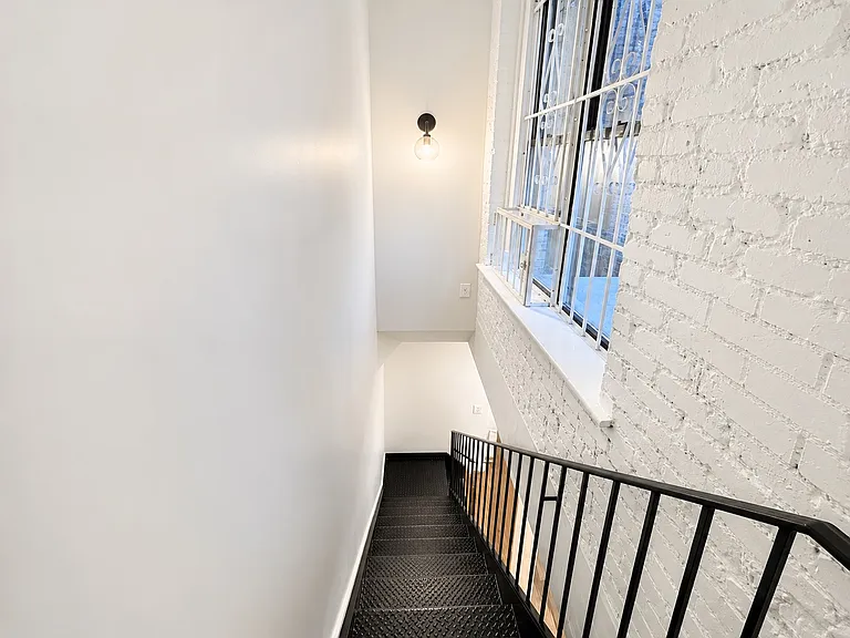280 Mulberry St #1B — Photo 11