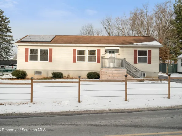 400 Oleckna St, Throop, PA 18512