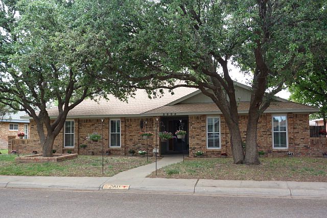1st image of 2905 Sand Hill Cir