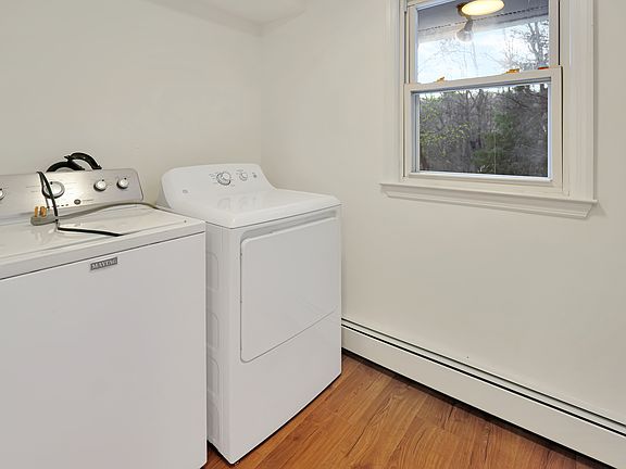 4th image of 430 Benedict Ave Floor 1