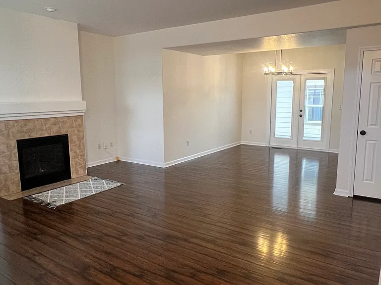 233 Harvest St — Photo 4