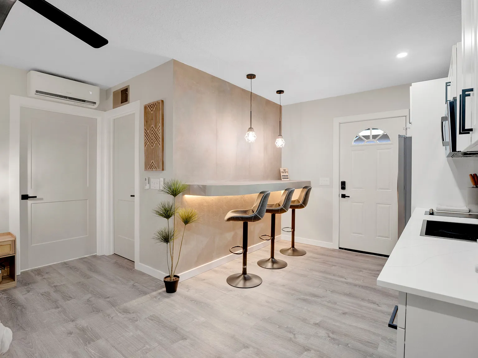 1 bed, $1,900 — Photo 3