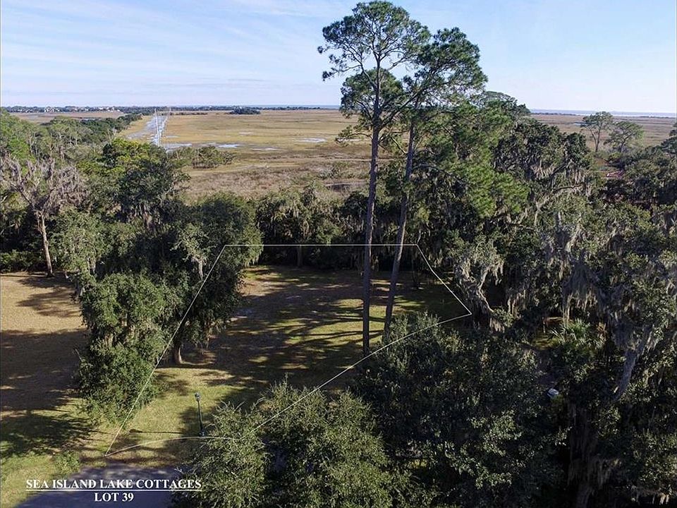 1st image of 135 Sea Island Lake Cottages Dr