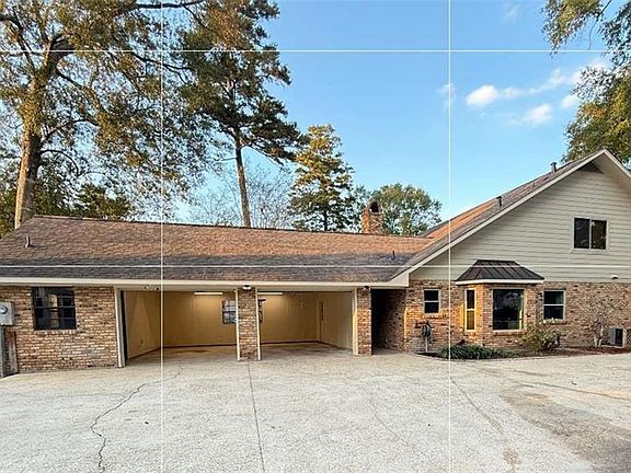 2nd image of 5325 Chambord Dr