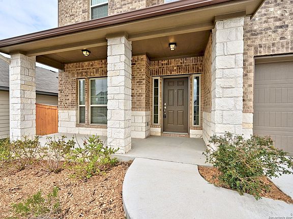 3rd image of 156 Gray Wolf Dr
