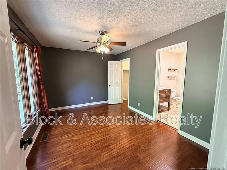 46 Shadow Dr — Photo 5
