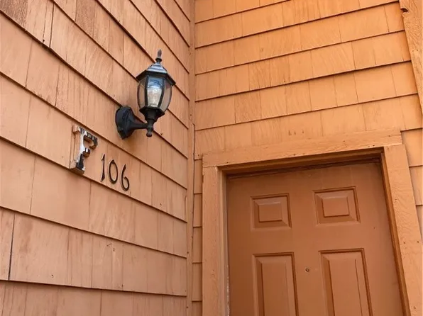 1305 W Villa Maria Rd APT F106, Bryan, TX 77801