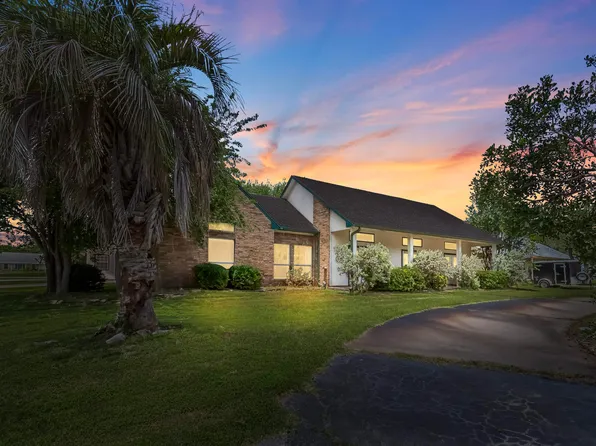 305 La Mesa, Kingsland, TX 78639