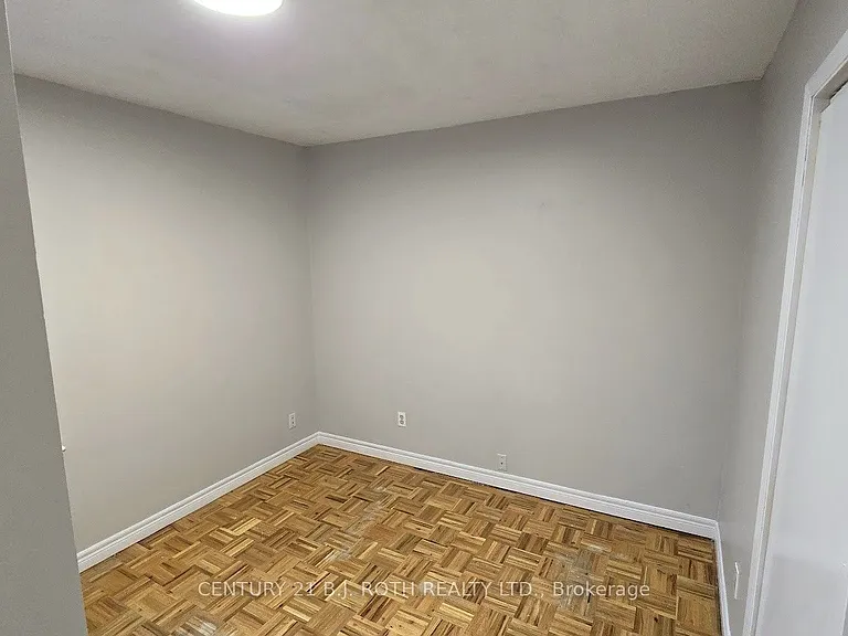 41 Bayview Dr #UPPER — Photo 18
