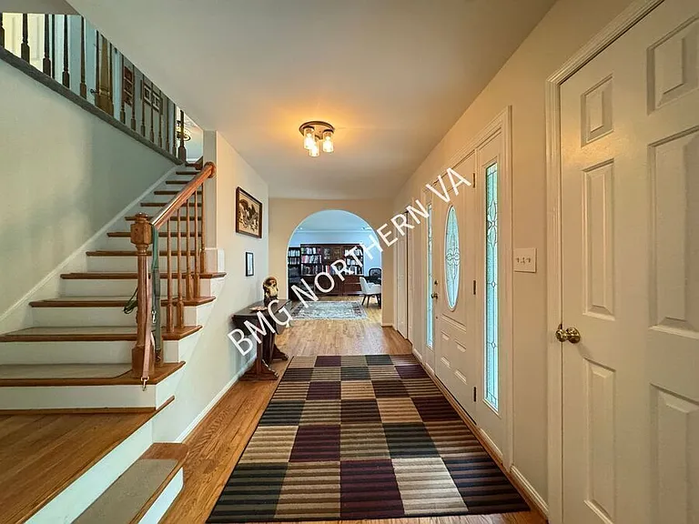 4800 Occoquan Overlook — Photo 3