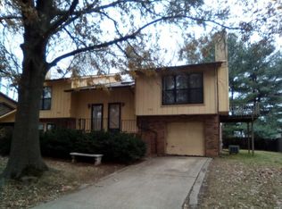 723 Plankway Dr, Belleville, IL