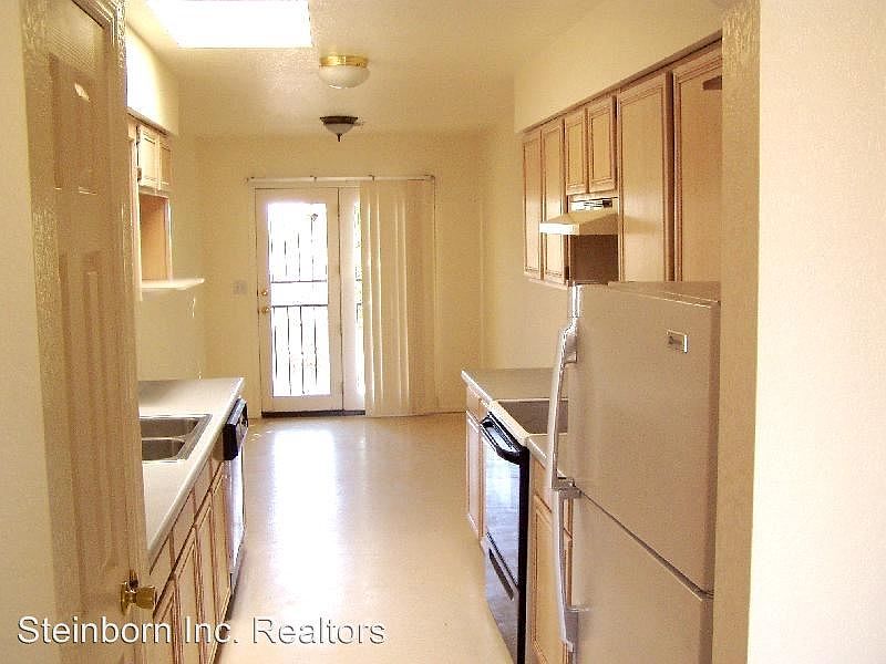 2nd image of 3555 Northpointe Dr #2