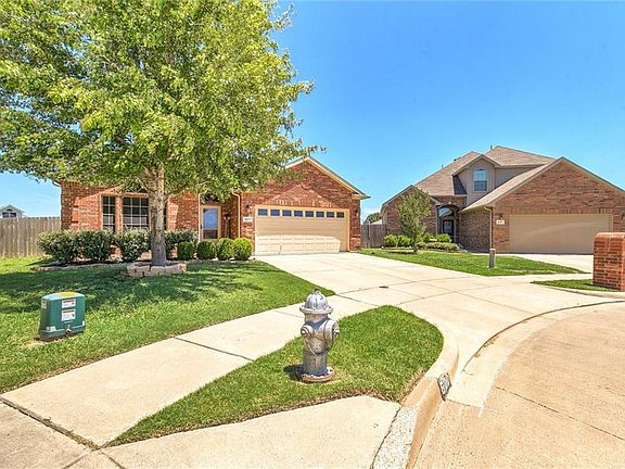 3rd image of 600 Irish Glen Ct