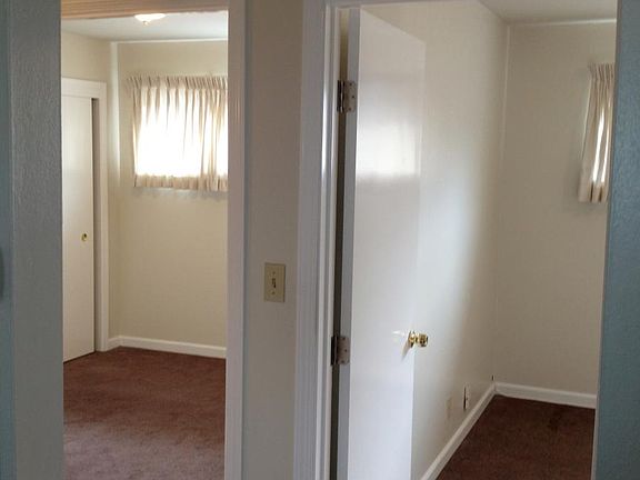 4th image of 5613 Hoffman Ct