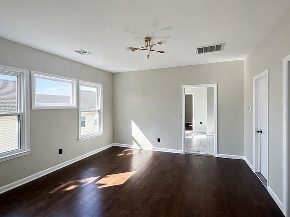 4th image of 1120 Chandler Ave Floor 2