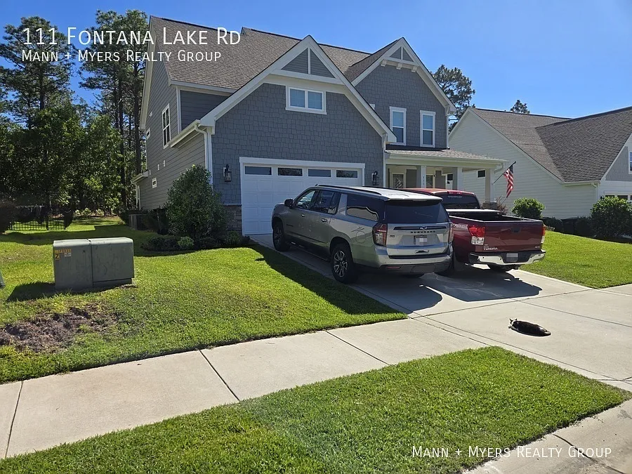Luxury Living in Legacy Lakes Spacious Craftsman Home with Dual Owner's Suites — Photo 2