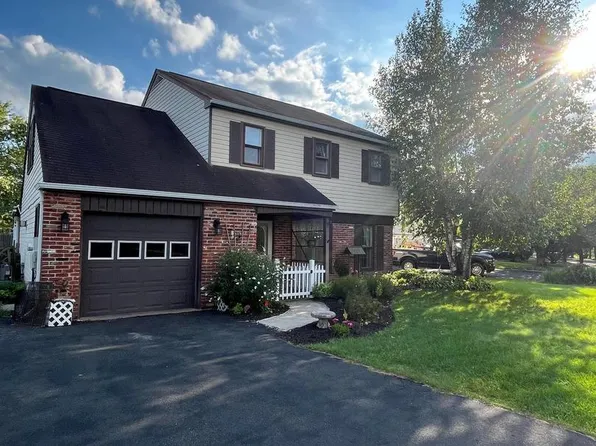 881 Depot Ln, Quakertown, PA 18951