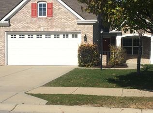 12180 Black Hills Dr, Fishers, IN 46038