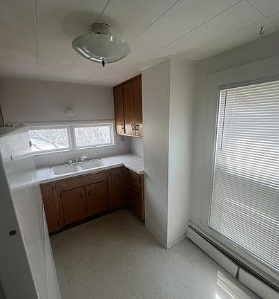3rd image of 304 Willey St