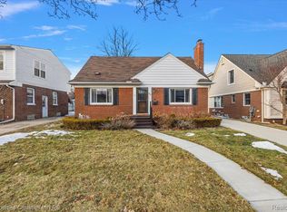 2191 Manchester Rd, Birmingham, MI 48009