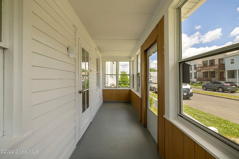 2nd image of 425 7th Avenue