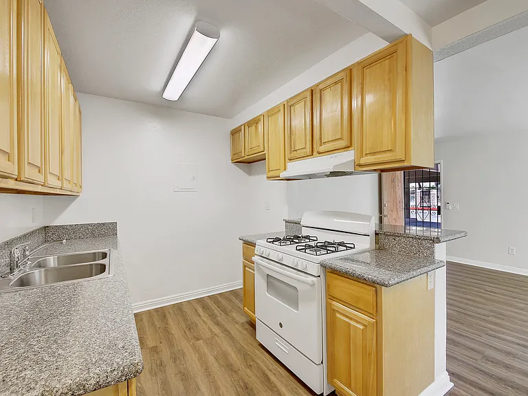 Photo of similar but older unit, this new unit will not disappoint!