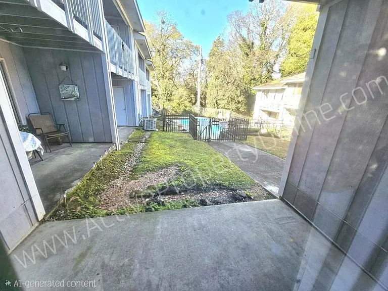 2655 Vineville Ave #G — Photo 13