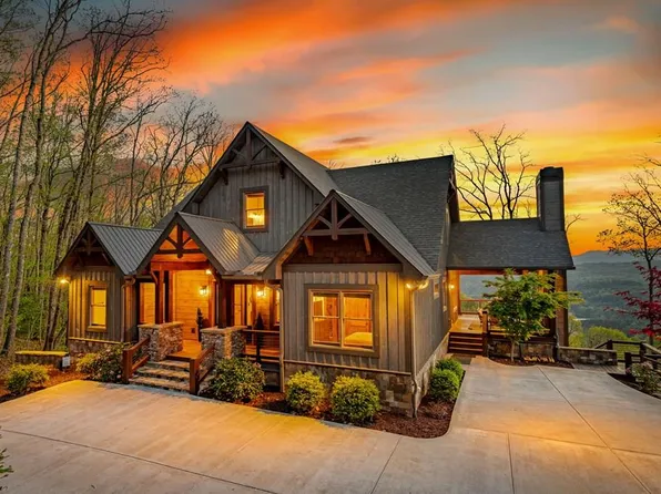 608 Blue Ridge Heights Dr, Blue Ridge, GA 30513