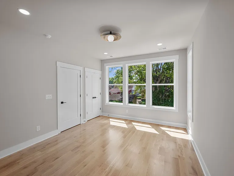 2527 W Heiman St #2527 — Photo 16