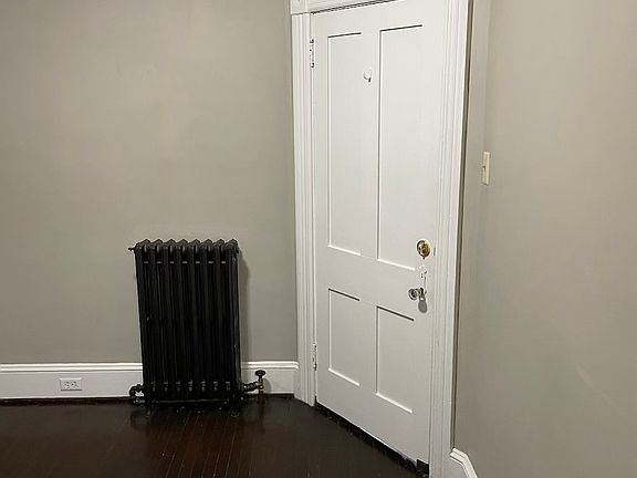 3rd image of 1015 Hepburn St #2