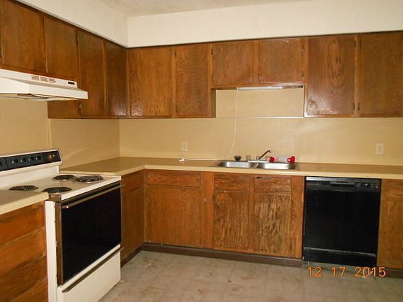 5th image of 320 Tallwood Dr