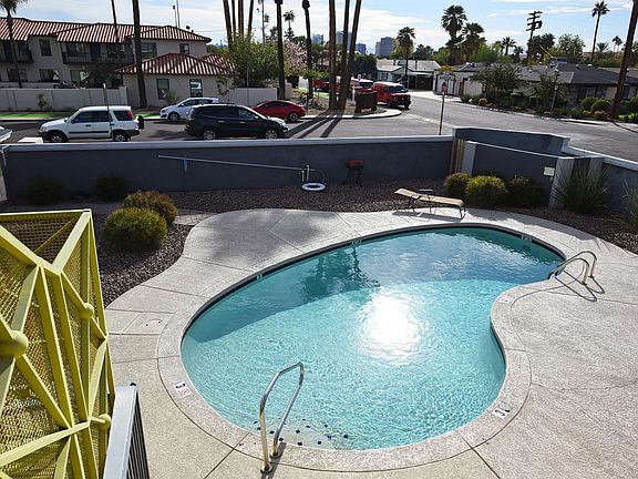 4th image of 502 E Mariposa St APT 204