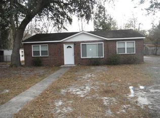 508 Eisenhower Dr, Hinesville, GA 31313