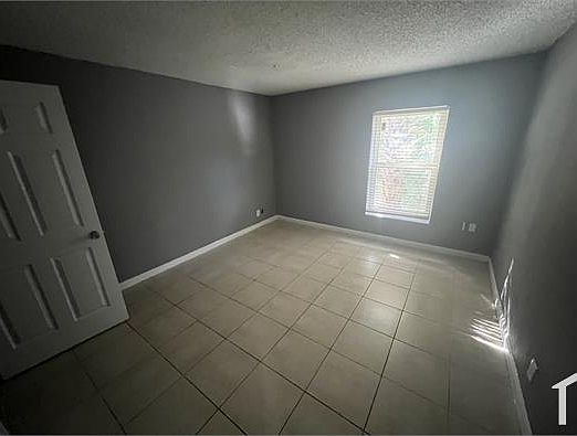 5th image of 812 5th St #B