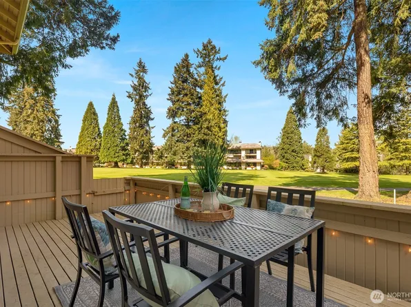 6502 NE 171st Place, Kenmore, WA 98028