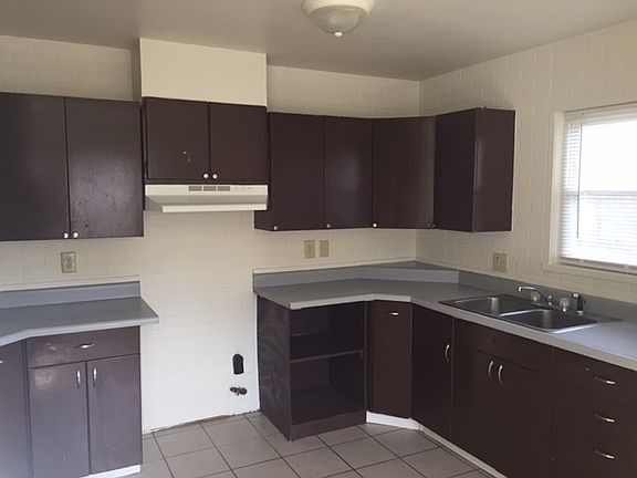 4th image of 4051 Breton St