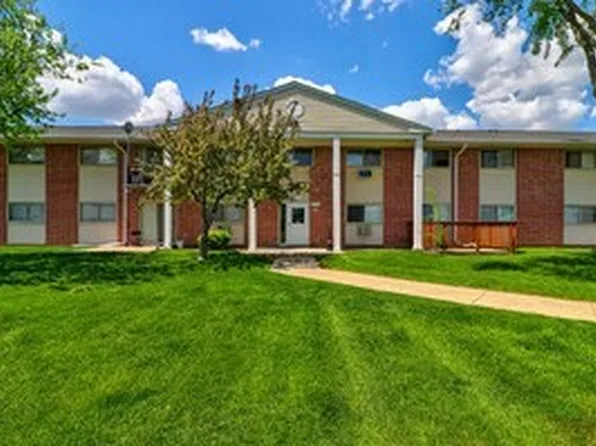 1577 Jill Ct APT 210, Glendale Heights, IL 60139
