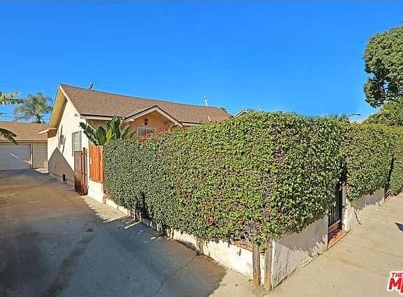 3rd image of 905 Wilcox Ave