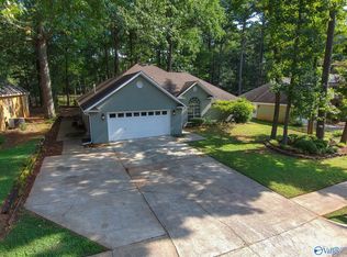 205 Jarrett Ln, Madison, AL 35758