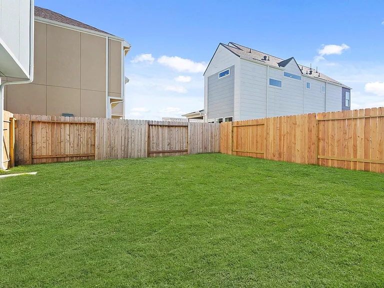 3206 La Rambla Dr — Photo 15