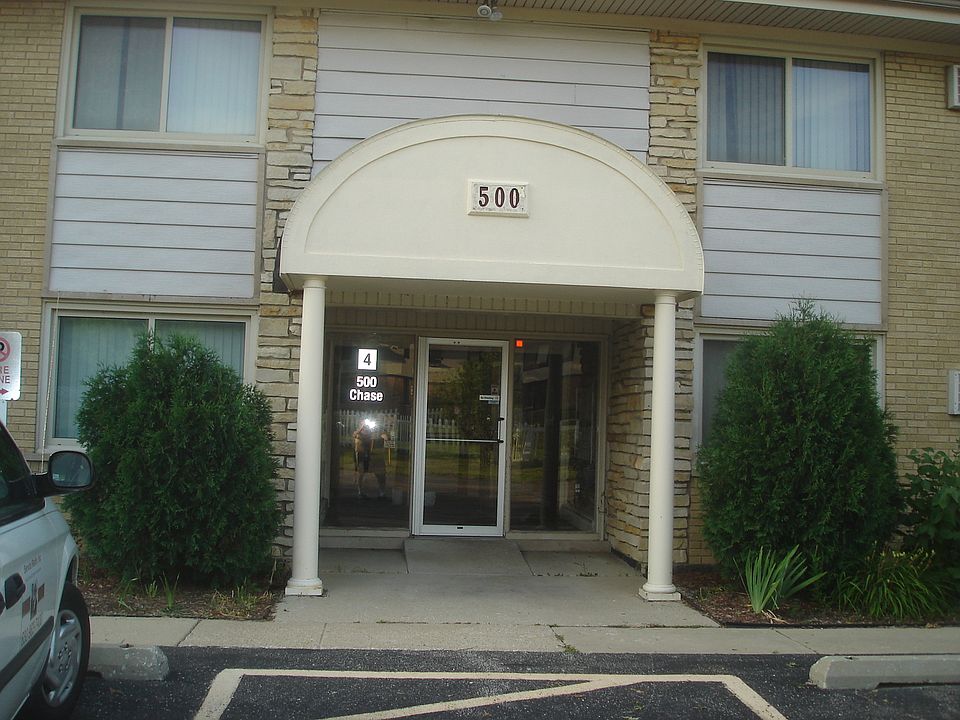 1st image of 500 Chase Dr APT 7