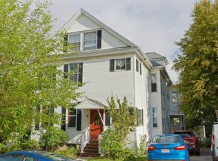 4 View St, Worcester, MA 01610