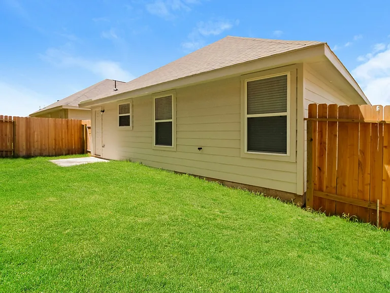 14012 Lahontan Dr — Photo 9