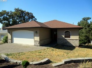 1909 W Scenic Dr, The Dalles, OR