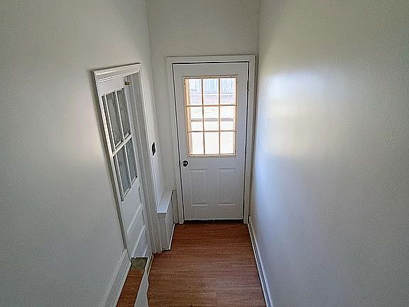 5th image of 111 Adams Ave